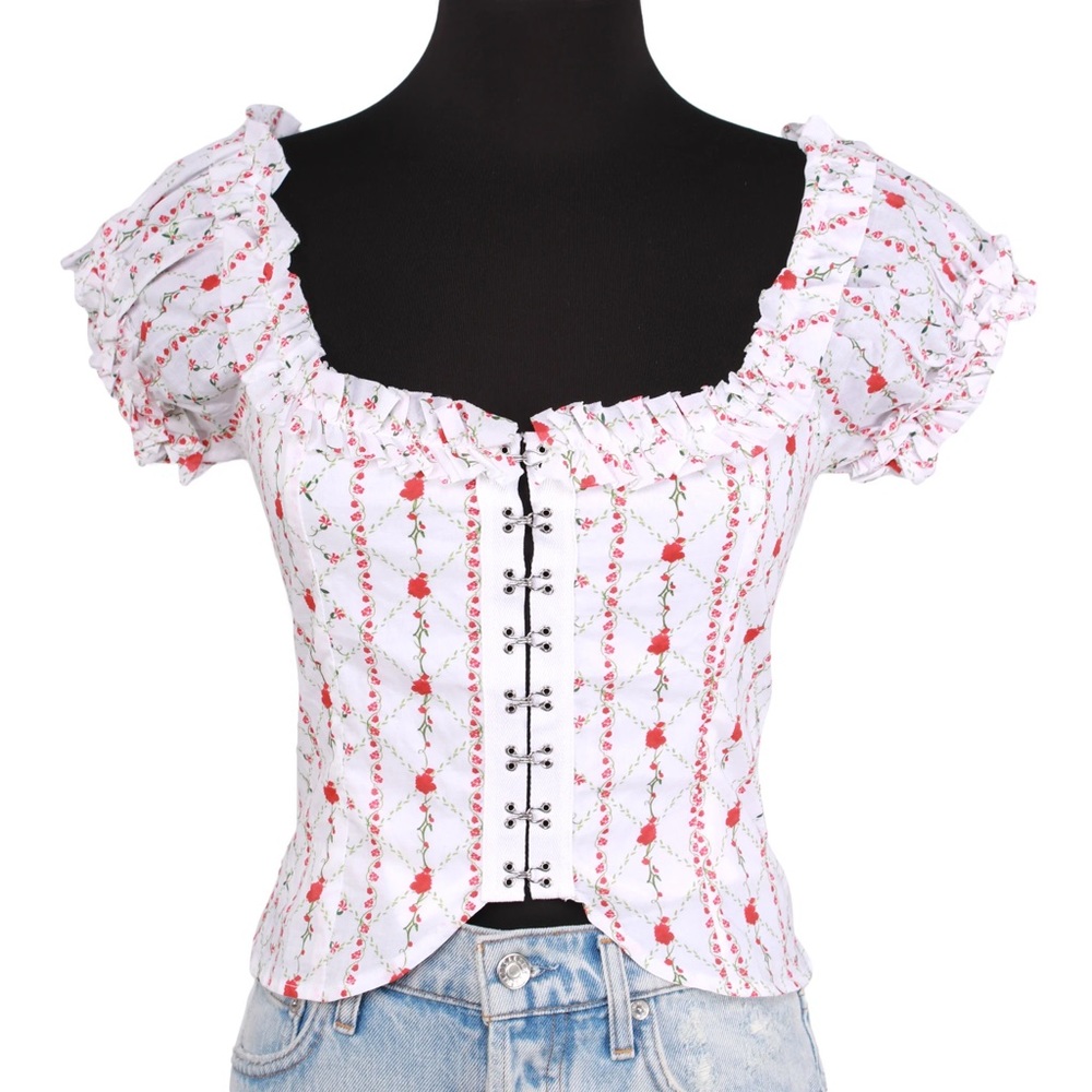 WithJéan White Floral Off the Shoulder Medium
